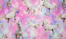 Last inn bildet i Galleri-visningsprogrammet, Adventskalender jente