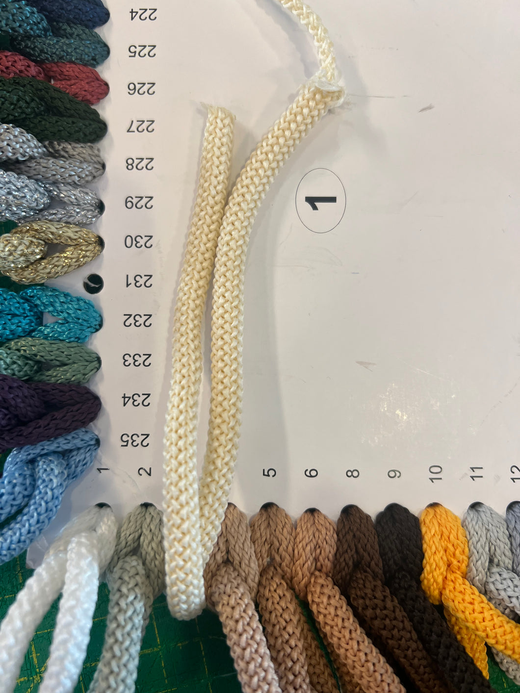 Heklesnor farge 3 natur