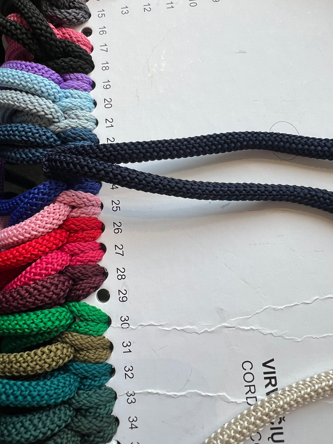 Heklesnor farge 23 marine blå