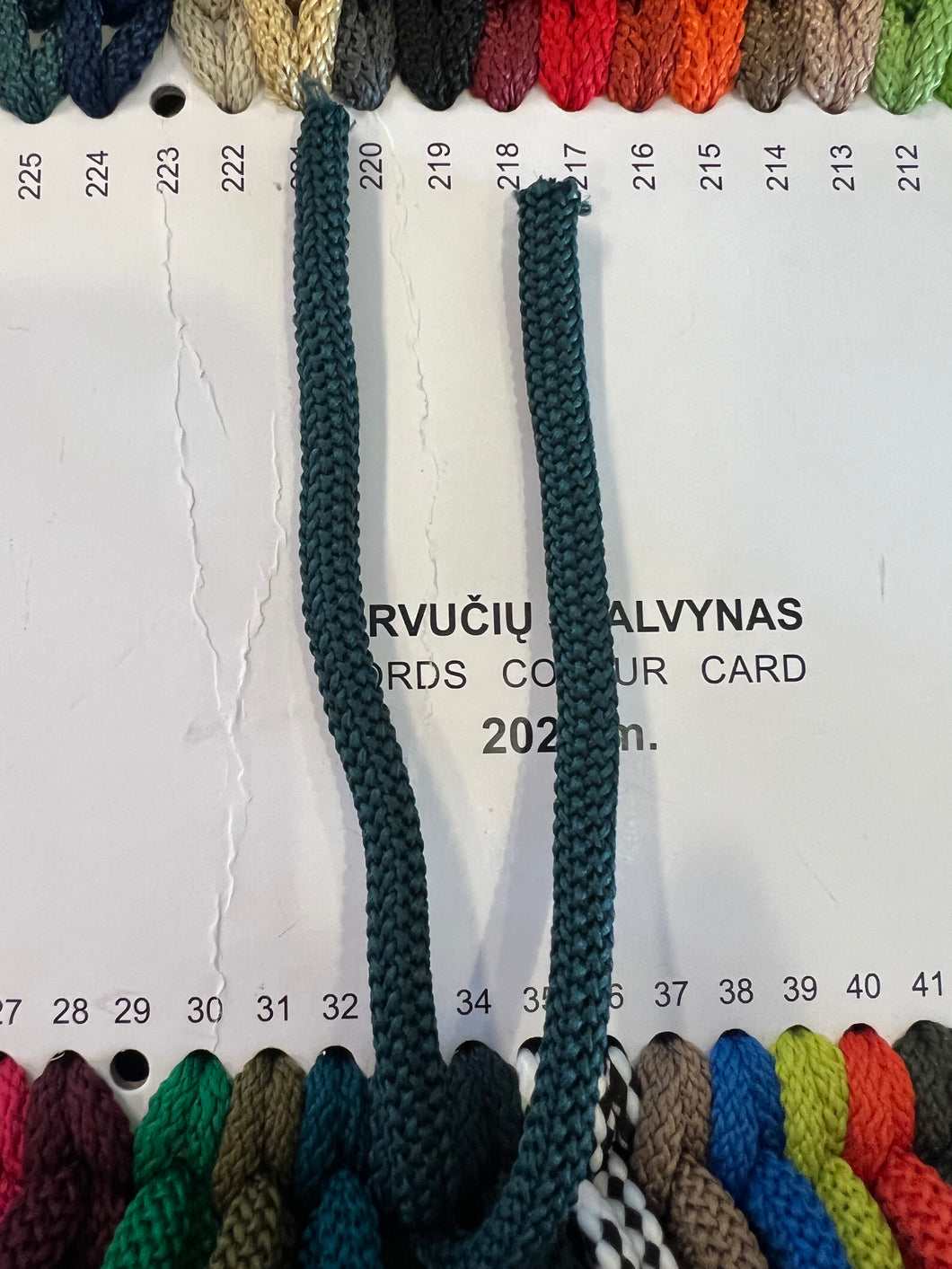 Heklesnor farge 33 mørk blå/grønn