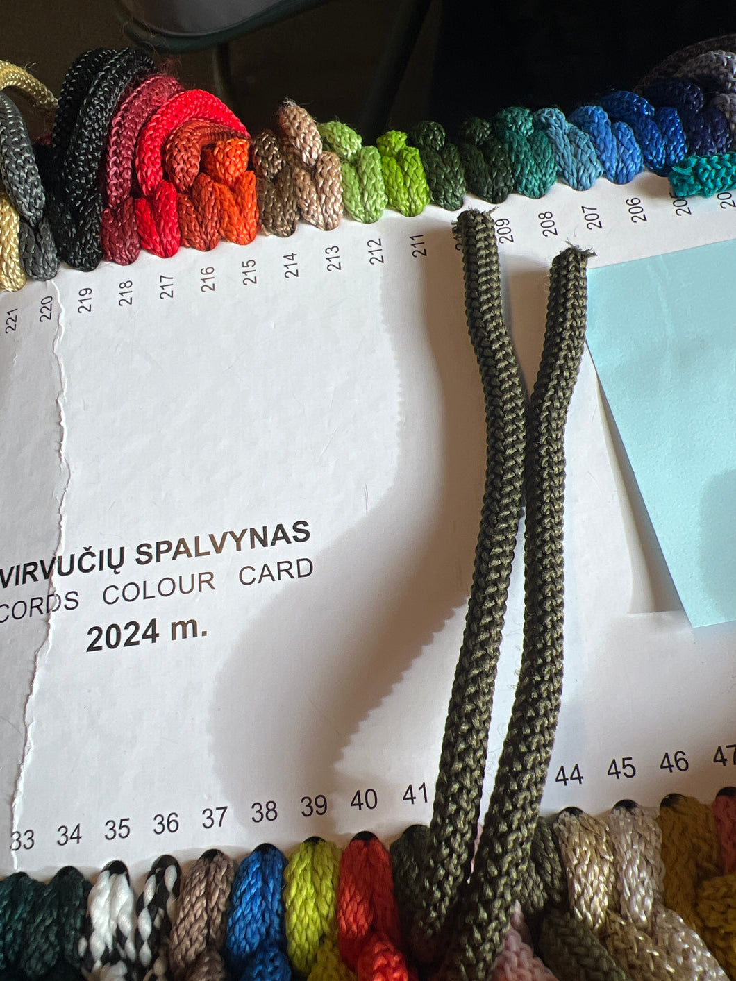 Heklesnor farge 41 army grønn