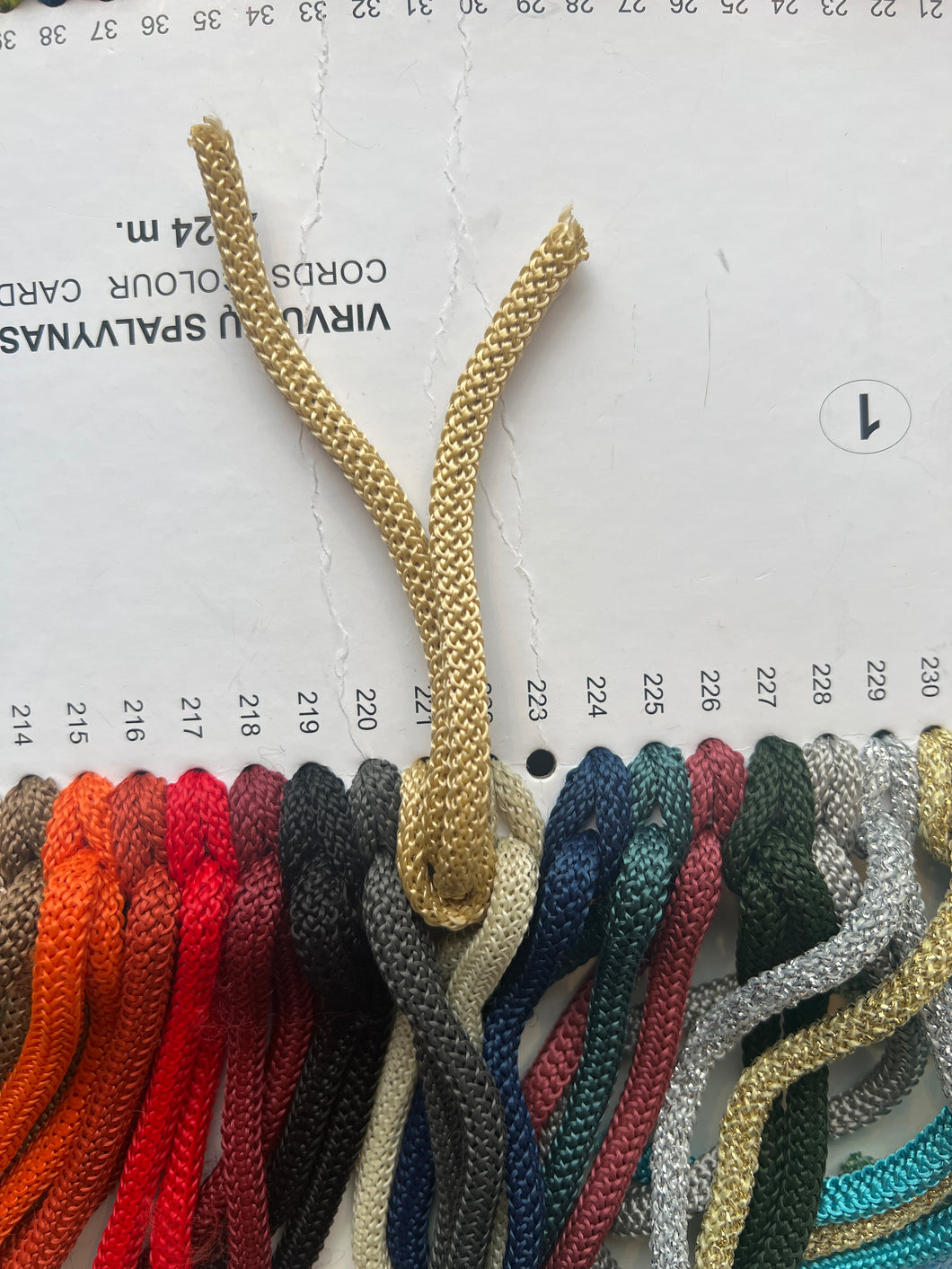 Heklesnor 5-6 mm farge 221
